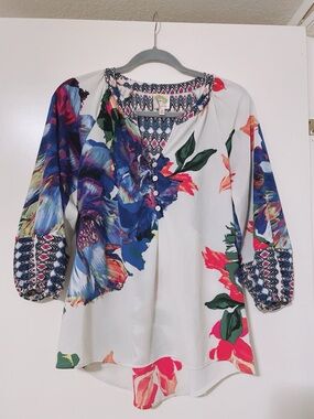 Fig & Flower Anthropologie Blouse Size Small